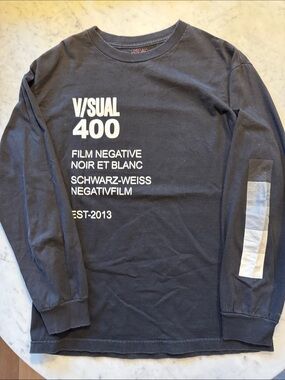 400 Black Long-Sleeve Graphic Tee